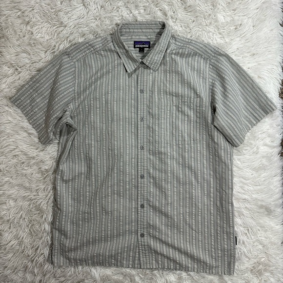 Patagonia Other - Men’s Patagonia Puckerware Shirt Button Up Short Sleeve Size Large White